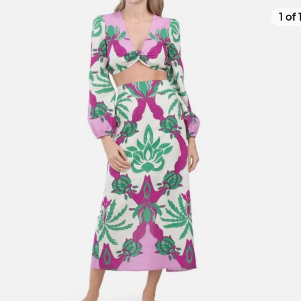 ⭐️Brand new Caroline Constas 2 piece lined blend crop top and skirt- Size XS⭐️